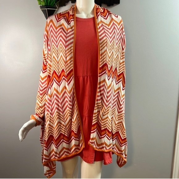 BCBG Maxazria Chevron Waterfall Cardigan Size Medium/Large - Picture 1 of 3